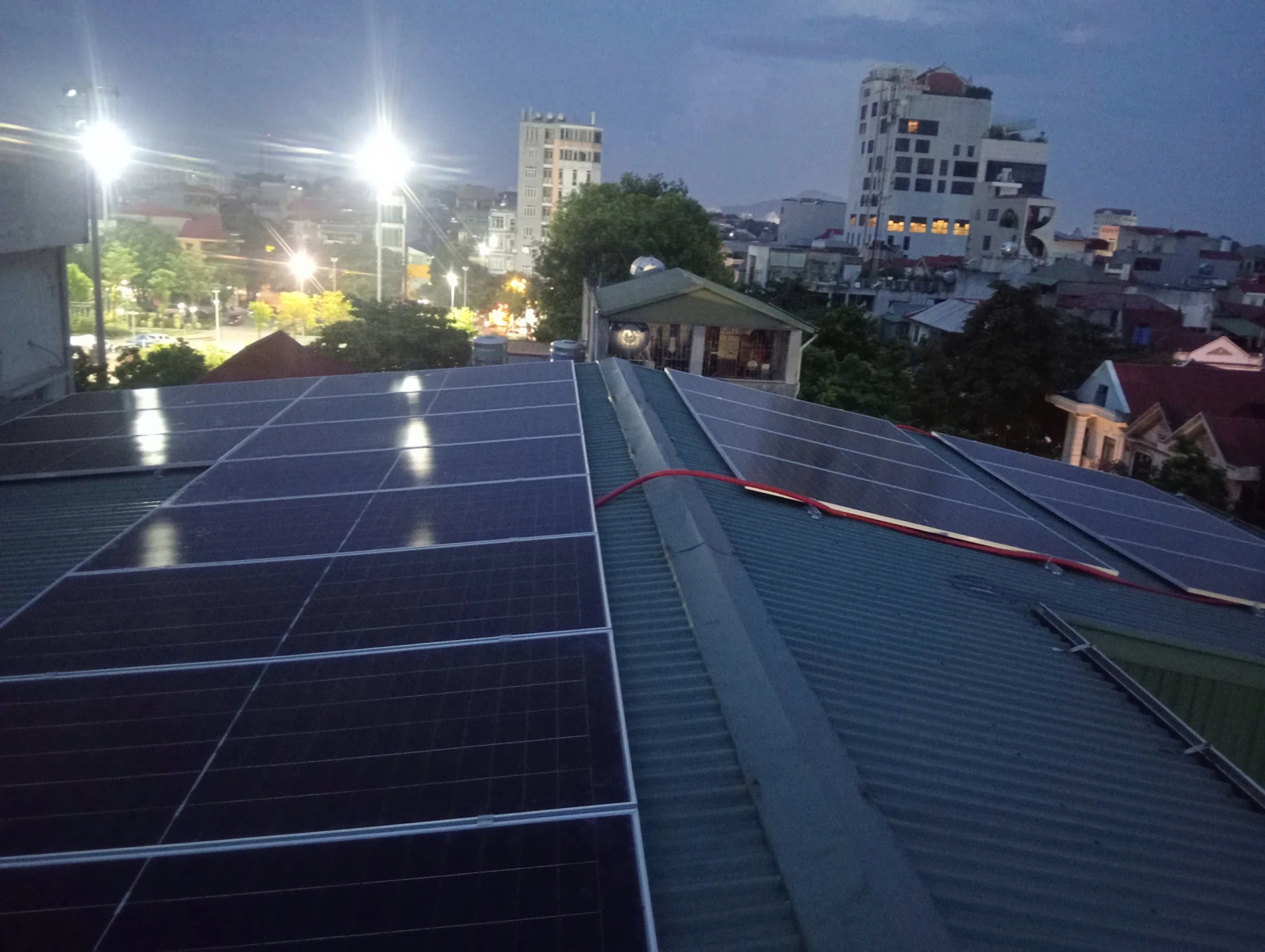 Điện mặt trời mái nhà - Doanh nghiệp Vàng bạc Đá quý Xuân Trường